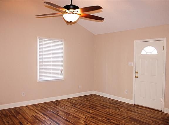 3rd image of 5700 Wilton Dr