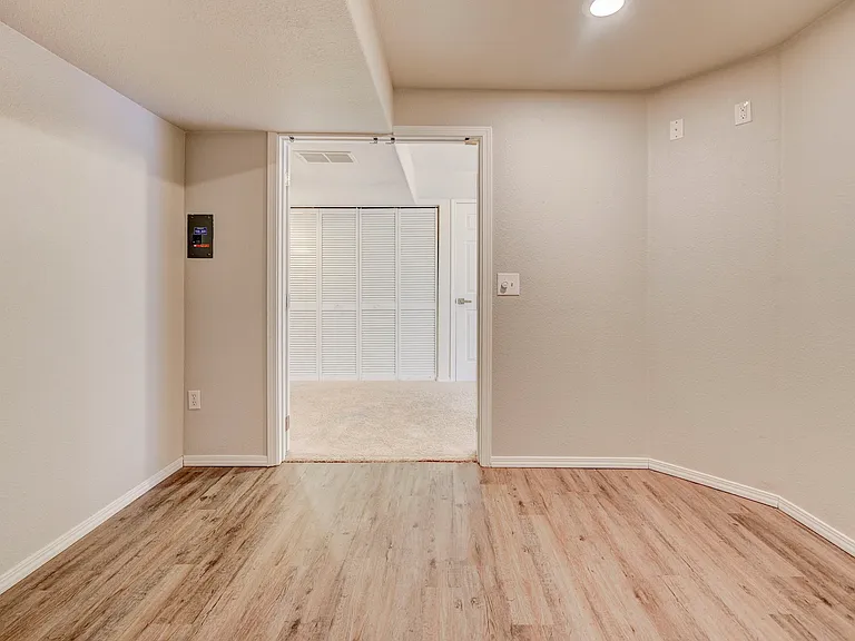 835 Ridgebury Pl — Photo 27