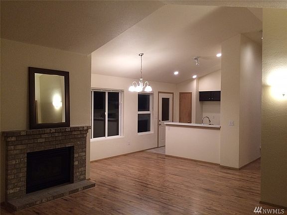 3rd image of 4671 Barrington Ln SE