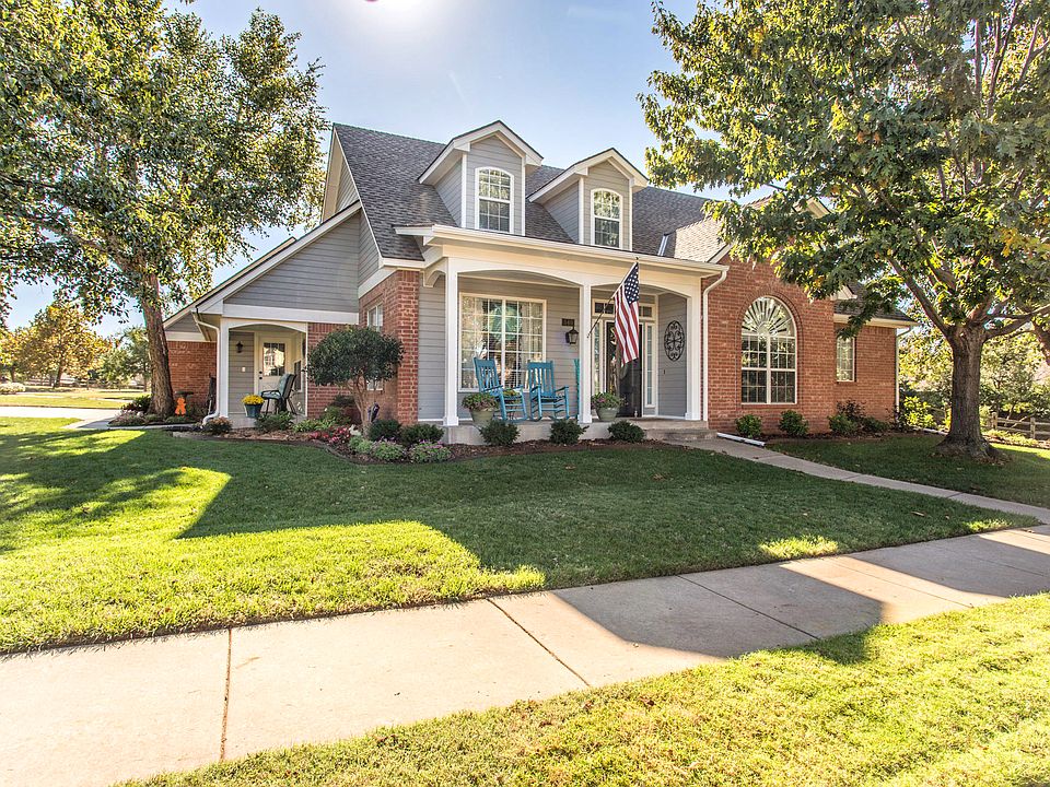 Corner lot with trees