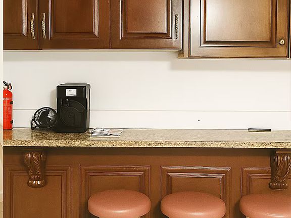 4th image of 2940 Avenue F #2