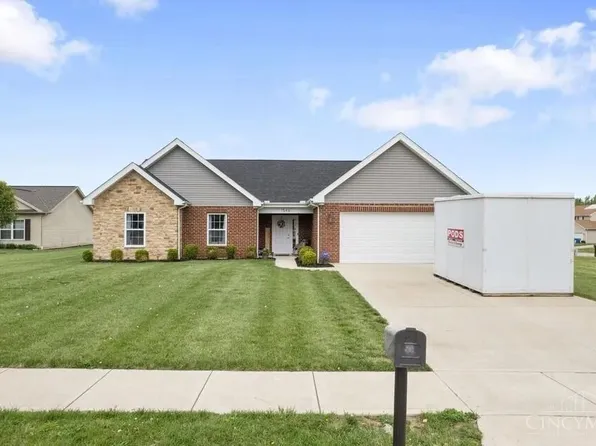 1546 Clearbrook Ln, Amelia, OH 45102
