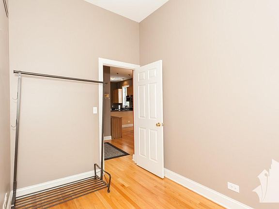 2nd image of 2041 W Potomac Ave #1