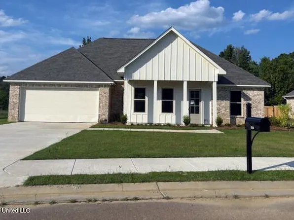 114 Trace Pointe Pl, Clinton, MS 39056