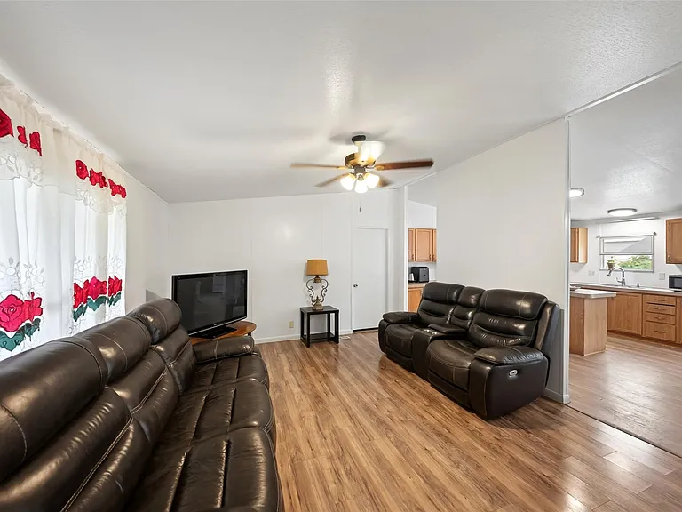2522 Joseph Pine Ln — Photo 4