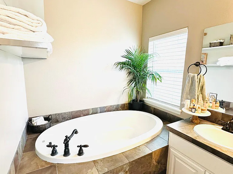 5207 Villa Dr — Photo 18