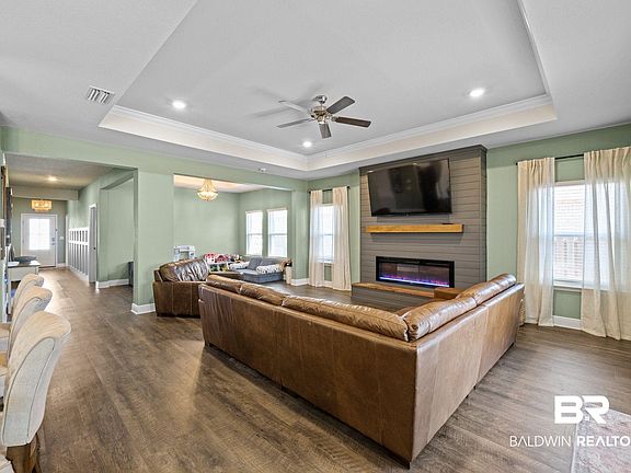4th image of 9424 Amethyst Dr
