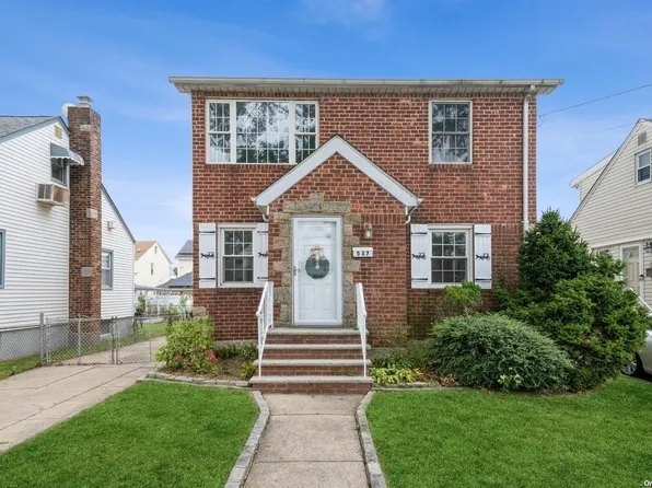 537 N 7th Street, New Hyde Park, NY 11040