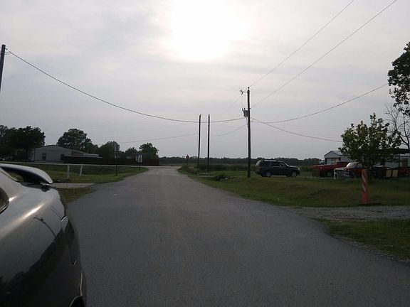4th image of 131 Shirley Ct