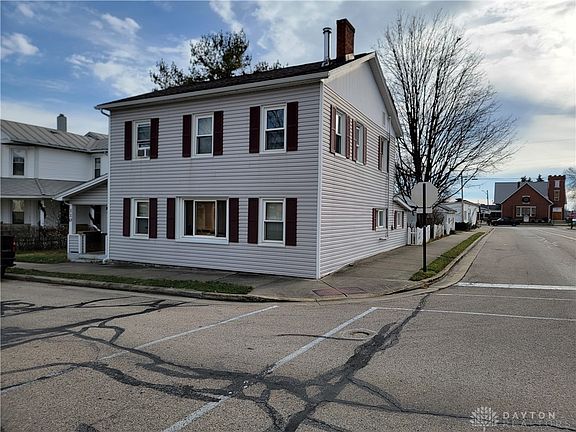 2nd image of 110 W Walnut St