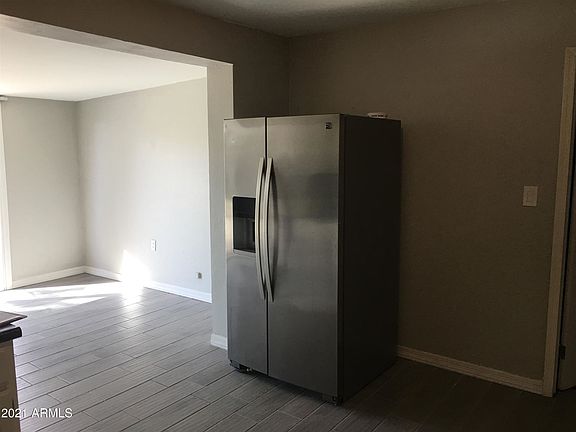 5th image of 5031 W Holly St