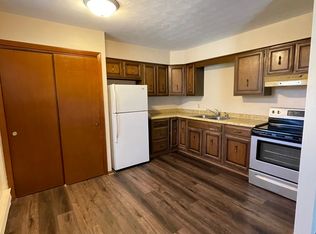 1640 W Clark St APT 2E, Rensselaer, IN 47978