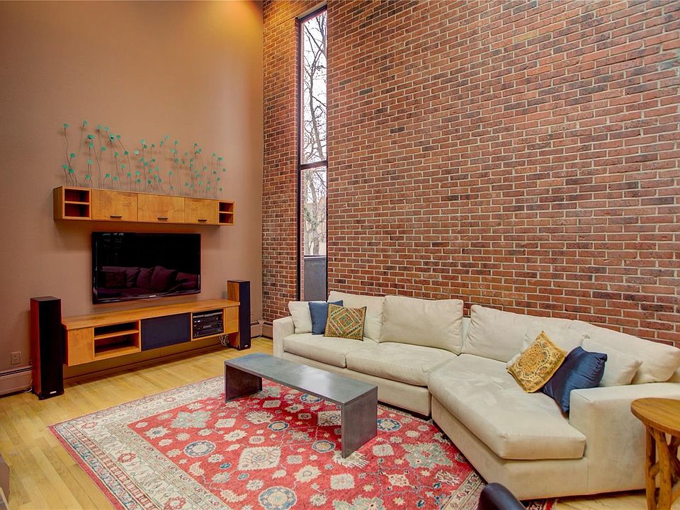 1st image of 899 N Pearl St APT 15
