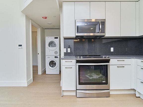 2nd image of 542 W 153rd St #403-1