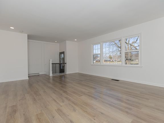 2nd image of 5913 Washington Ave