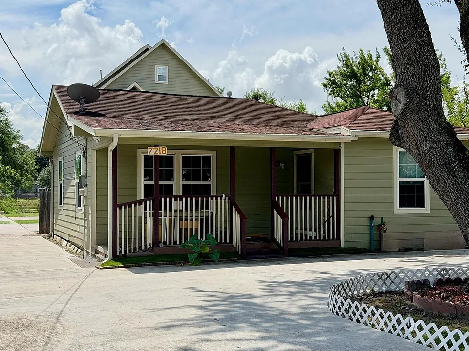 7218 Philibert Ln