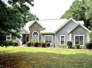 160 Princess Cir, Newnan, GA 30265