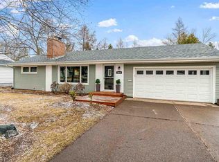 3810 E 4th St, Duluth, MN 55804