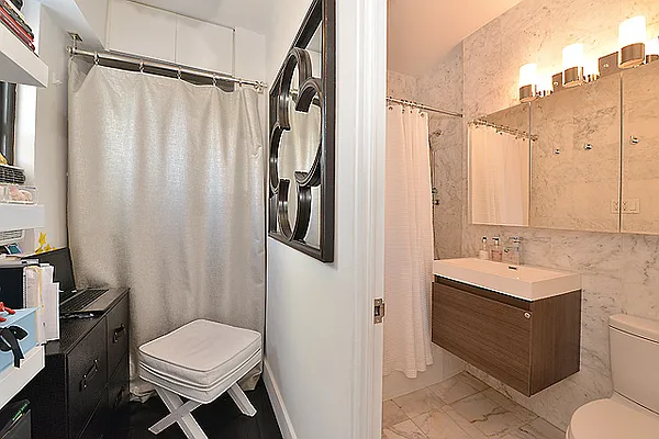 Sold by Nest Seekers International | media 31