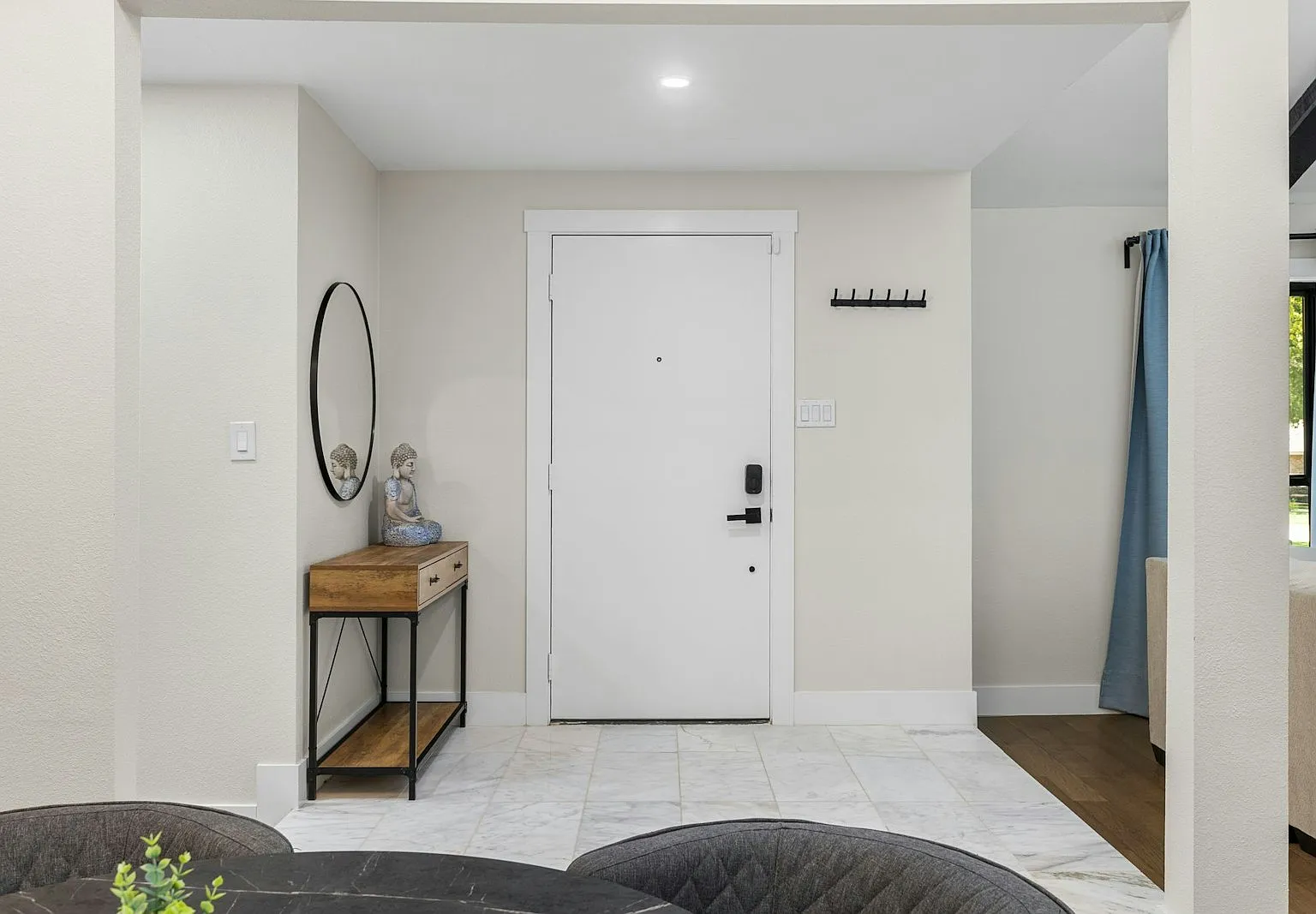 1100 Wayland Dr — Photo 3