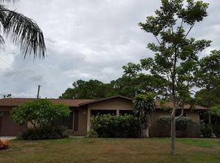 1515 SE Saxony St, Port Saint Lucie, FL 34983
