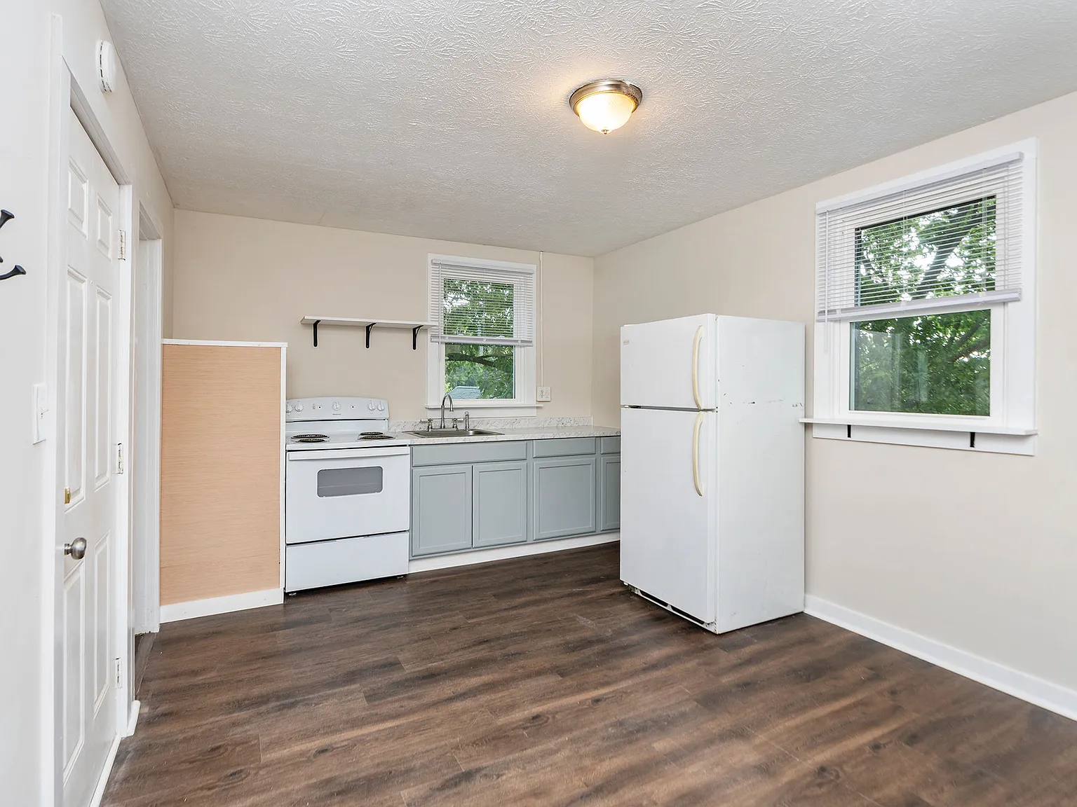 1 bed, 600 sqft, $795 — Photo 2