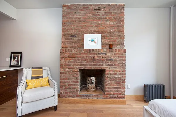 Sold by Level Group | media 17