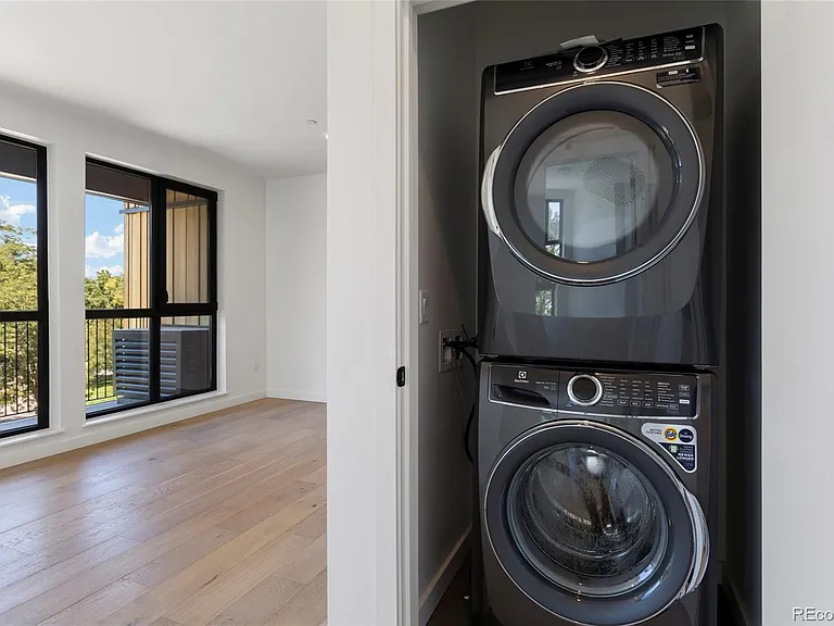 1601 Park Ave #302 — Photo 16