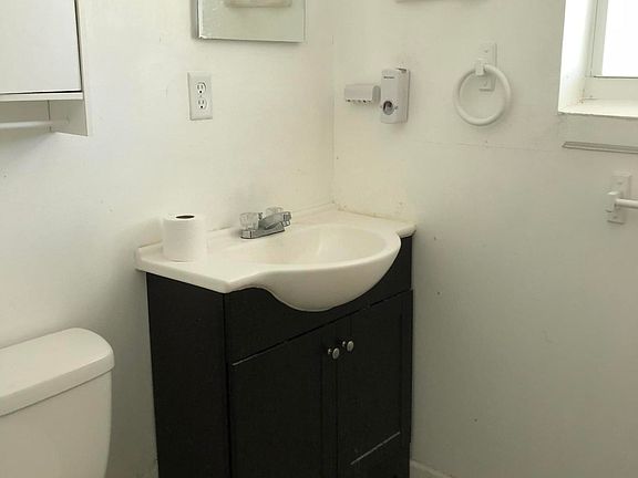 5th image of 4448 Edenfield Ln