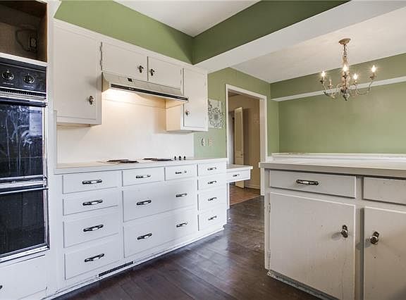 4th image of 13848 Far Hills Ln