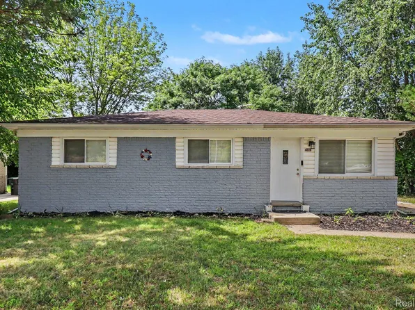 16042 Lauren St, Taylor, MI 48180