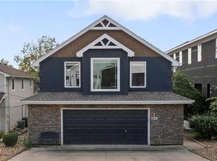 10 I St, Lees Summit, MO 64086