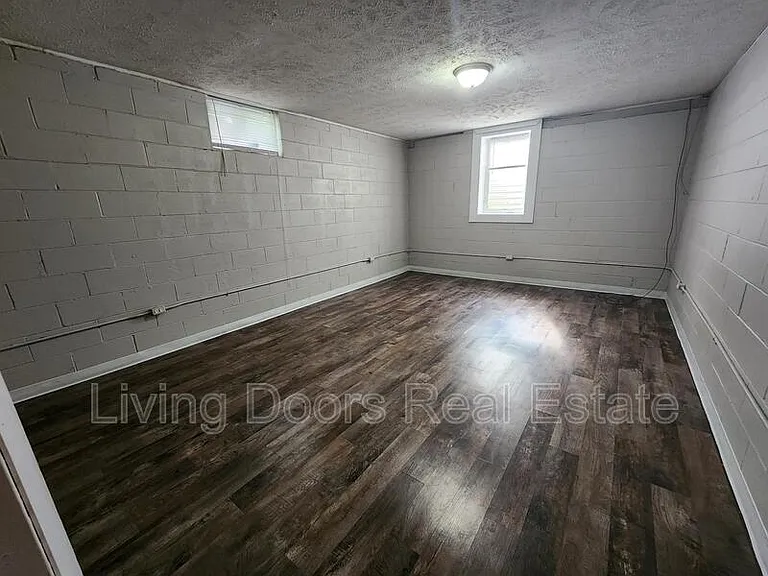 3701 Lewis Ave — Photo 25