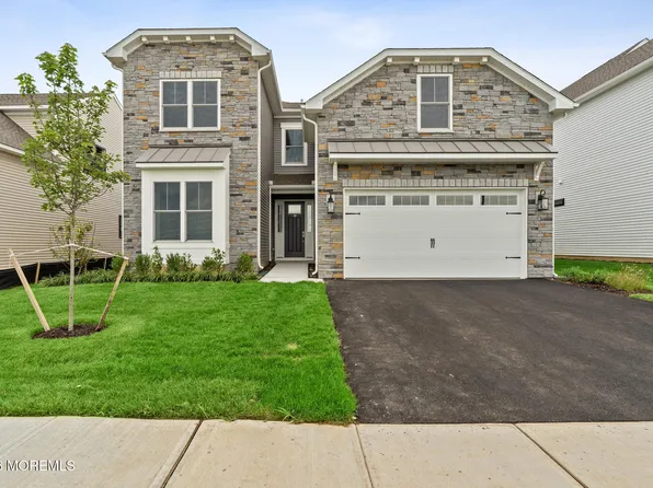 10 Dahlia Court, Manalapan, NJ 07726