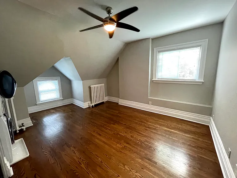 377 Stewart St #6 — Photo 11