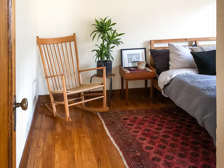614 10th Ave E #204 — Photo 5
