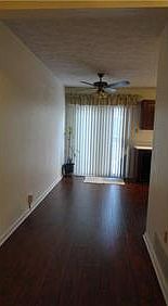 5th image of 300 Bellford Ct