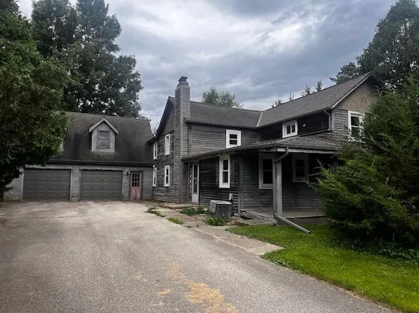 1295 Evergreen DRIVE, West Bend, WI 53095