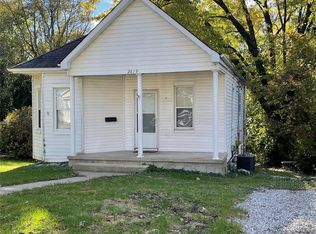 2619 Powhattan St, Alton, IL 62002