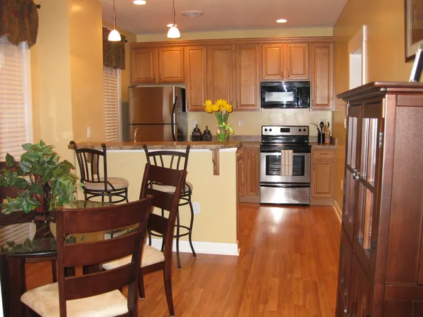 3 S Hanover St, Carlisle, PA