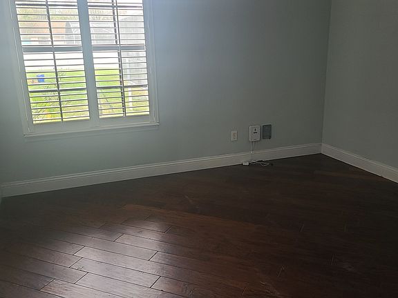 2nd image of 210 Tennessee Ave