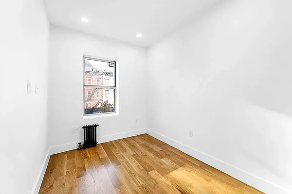 Rented by Corcoran | media 14