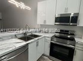 11443 NW 45th St, Pompano Beach, FL