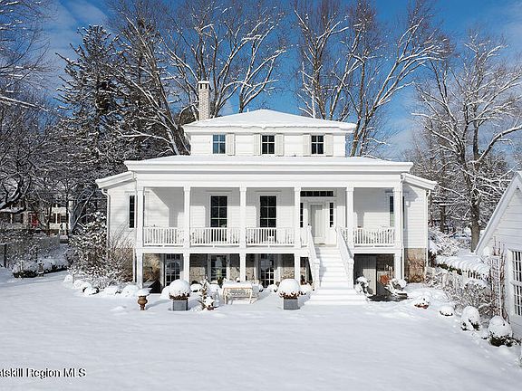 4th image of 3705 Main Street