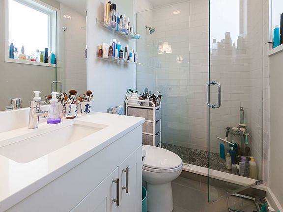 bathroom2