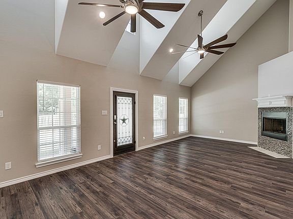 4th image of 109 McClain St