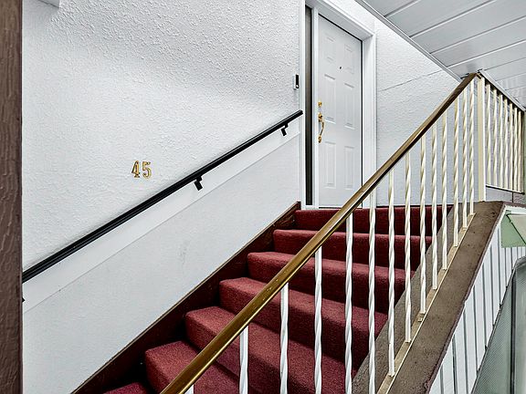 4th image of 137 McGill Rd #45
