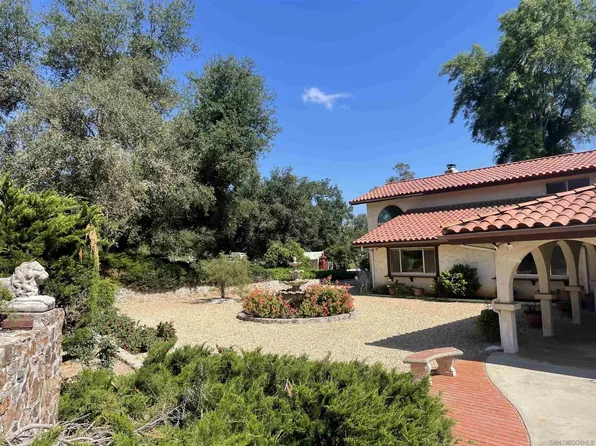 31600 Oak Glen Rd, Valley Center, CA 92082