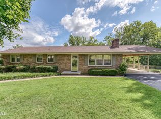 127 Essex Dr, Bluff city, TN 37618
