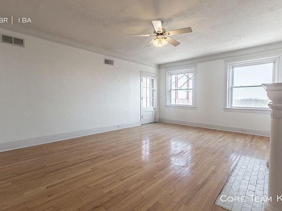 2nd image of 504 Gladstone Blvd #12